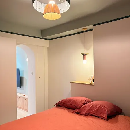 Boutique Style Sleep4 In 15em Castagnary Apartment